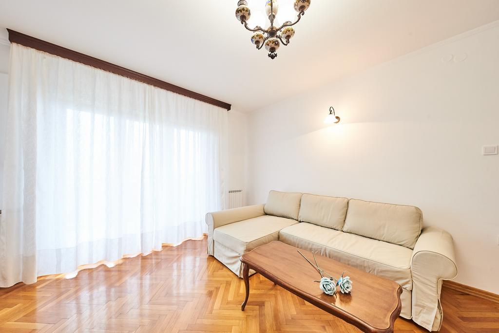 Apartment Bella *